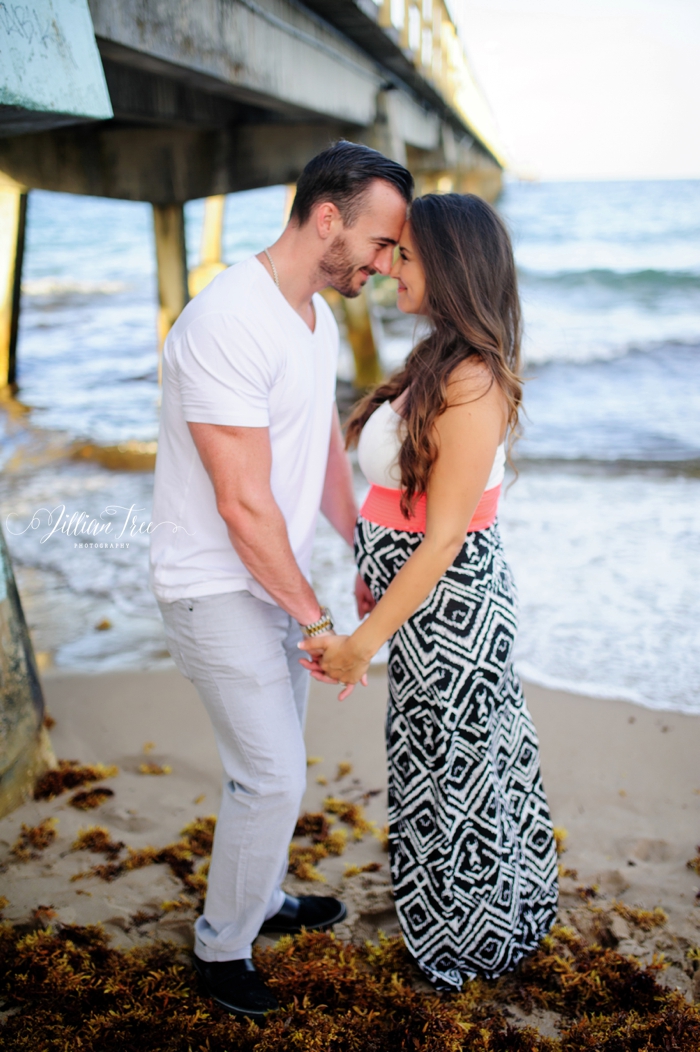 Maternity photographs at the pier in Florida