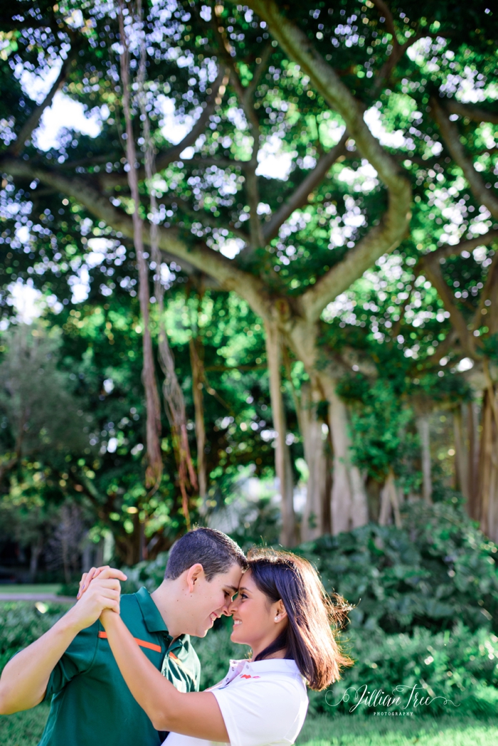 engagement photos at the University of Miami